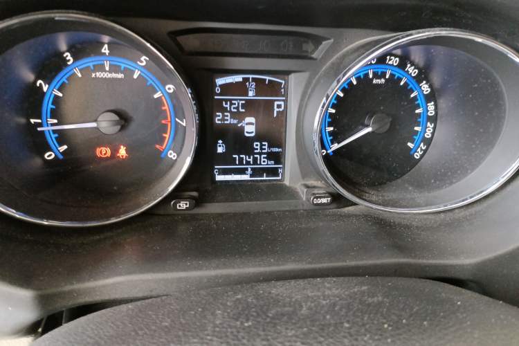 Used FORTHING S500 2016 1.6L CVT Luxury Edition Odometer Close Up