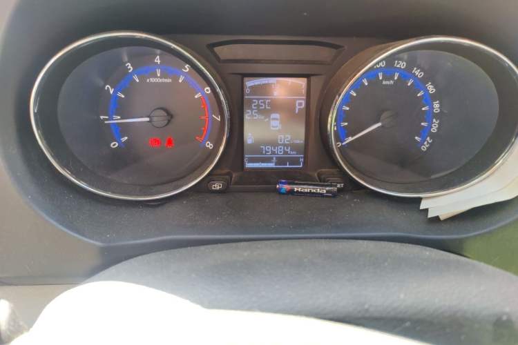 Used FORTHING S500 2016 1.6L CVT Luxury Edition Odometer Close Up