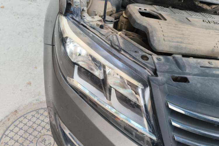 Used FORTHING S500 2016 1.5L Manual Comfort Model Right Front Headlight