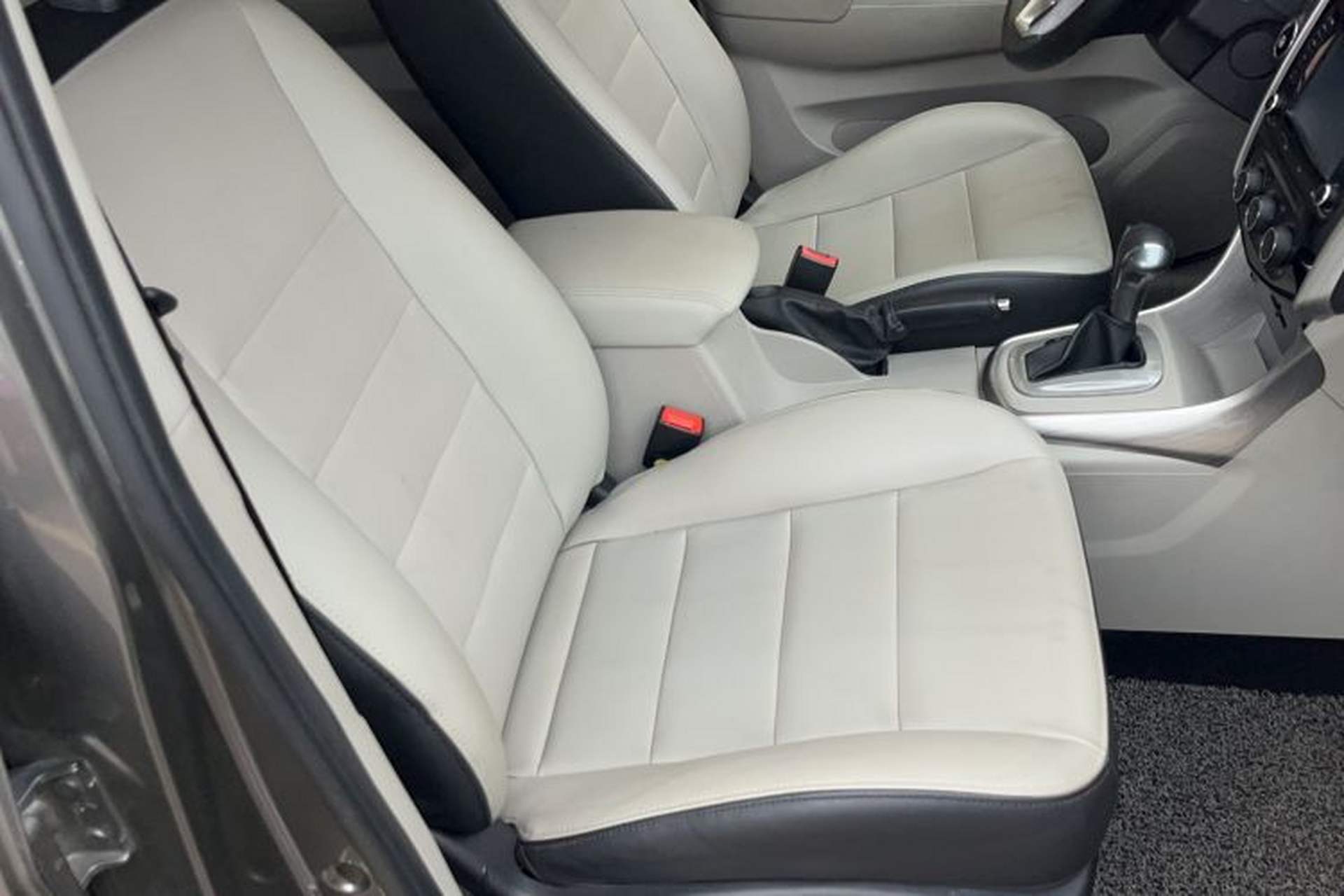 Used FORTHING S500 2016 1.6L CVT Deluxe Model Right Front Seat