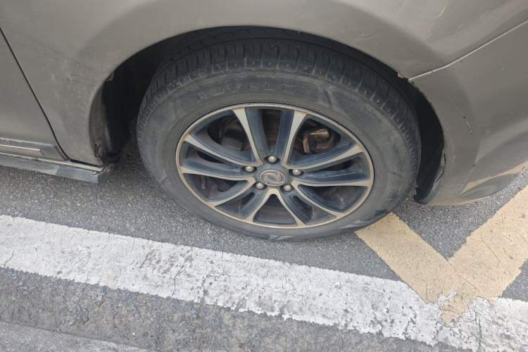Used FORTHING S500 2016 1.6L Manual Luxury Model Right Front Wheel Hub
