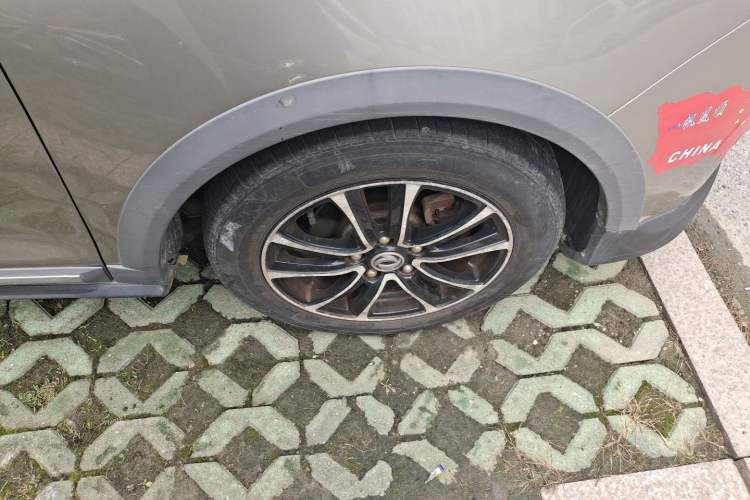 Used FORTHING S500 2016 1.5L Manual Comfort Model Right Front Wheel Hub