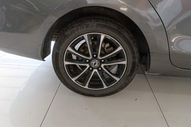Used FORTHING S500 2016 1.6L CVT Luxury Edition Right Rear Wheel Hub