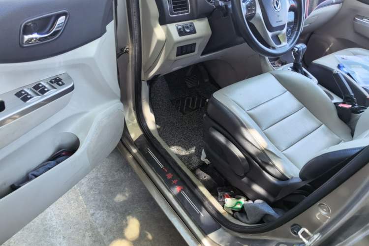 Used FORTHING S500 2016 1.6L CVT Luxury Model Driver Seat