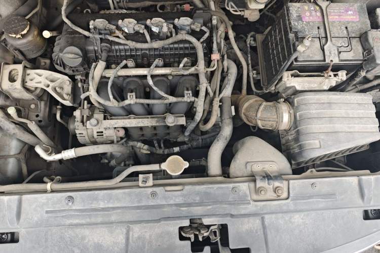 Used FORTHING S500 2016 1.6L Manual Luxury Edition Engine Bay