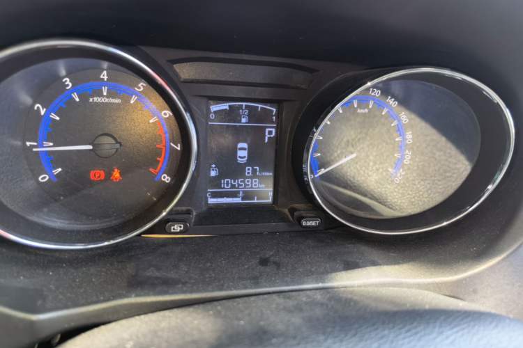 Used FORTHING S500 2016 1.6L CVT Luxury Model Odometer Close Up
