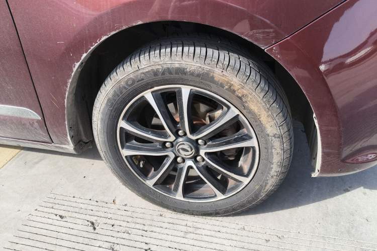 Used FORTHING S500 2016 1.6L CVT Deluxe Model Right Front Wheel Hub