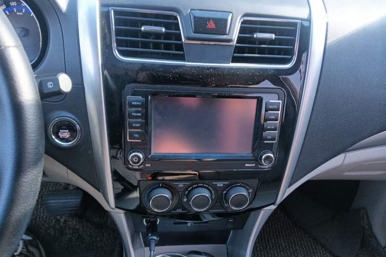 Used FORTHING S500 2016 1.6L CVT Deluxe Model Audio And AC Panel