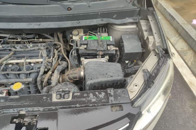 Used FORTHING S500 2016 1.6L CVT Luxury Model Engine Bay Left