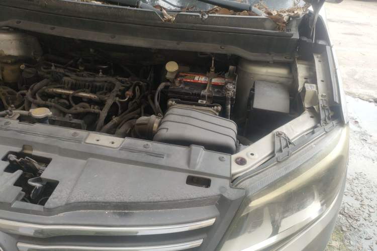 Used FORTHING S500 2016 1.5L Manual Comfort Model Engine Bay Left