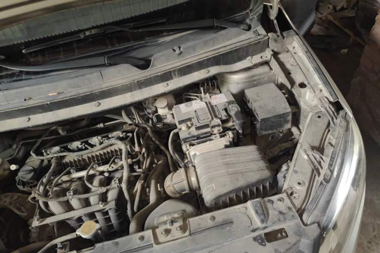 Used FORTHING S500 2016 1.6L Manual Luxury Edition Engine Bay Left