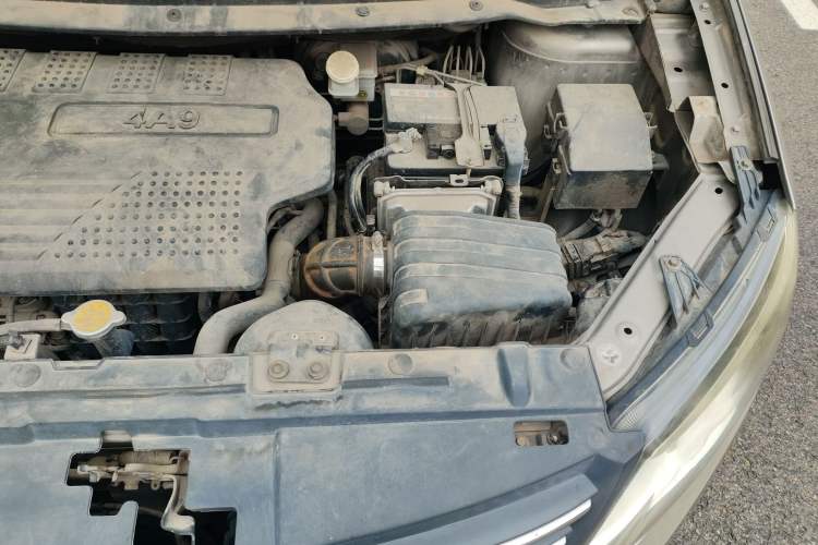 Used FORTHING S500 2016 1.5L Manual Comfort Model Engine Bay Left