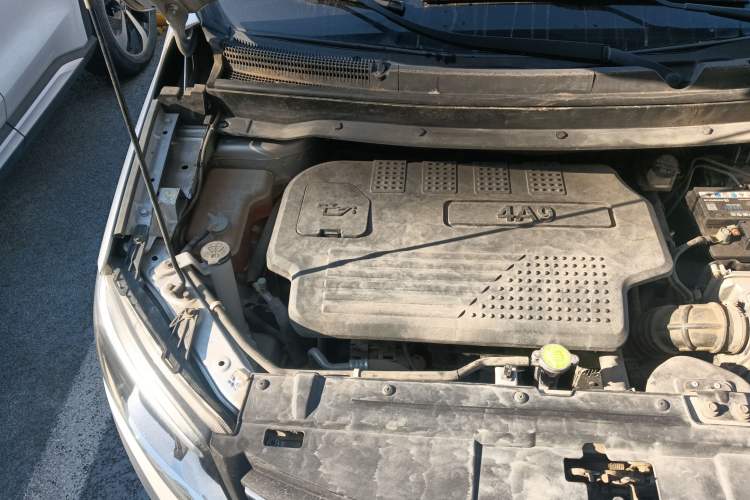 Used FORTHING S500 2016 1.6L CVT Deluxe Model Engine Bay Right
