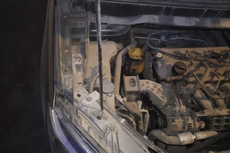 Used FORTHING S500 2016 1.5L Manual Luxury Model Engine Bay Right