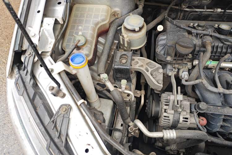 Used FORTHING S500 2016 1.6L Manual Luxury Model Engine Bay Right