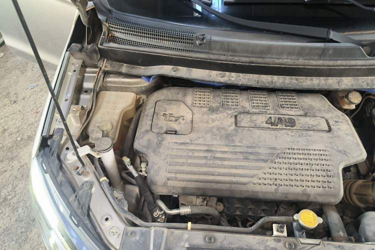 Used FORTHING S500 2016 1.6L CVT Luxury Model Engine Bay Right