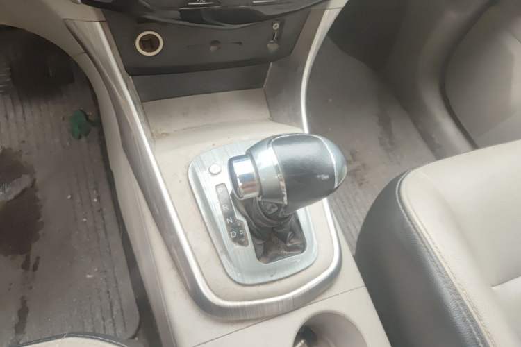 Used FORTHING S500 2016 1.6L CVT Luxury Model Gear Lever