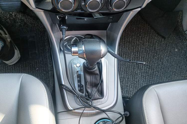 Used FORTHING S500 2016 1.6L CVT Deluxe Model Gear Lever