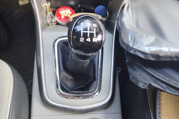 Used FORTHING S500 2016 1.6L Manual Luxury Model Gear Lever