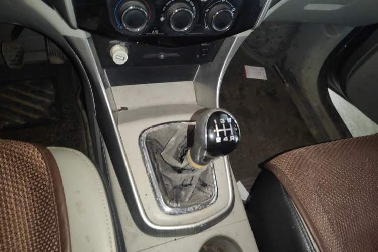 Used FORTHING S500 2016 1.6L Manual Luxury Edition Gear Lever