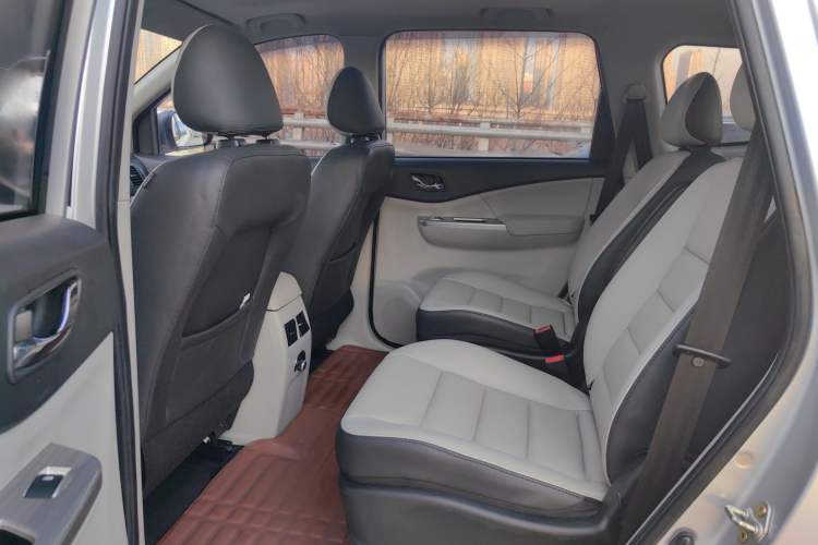 Used FORTHING S500 2016 1.6L CVT Luxury Edition Interior 1