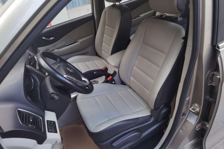Used FORTHING S500 2016 1.6L CVT Deluxe Model Left Front Seat