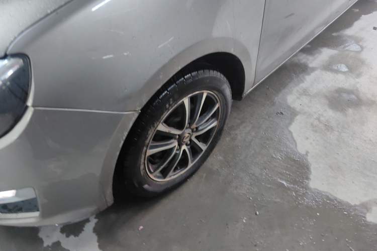 Used FORTHING S500 2016 1.6L CVT Luxury Model Left Front Wheel Hub