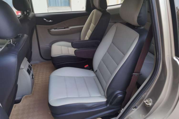 Used FORTHING S500 2016 1.6L CVT Deluxe Model Left Rear Seat