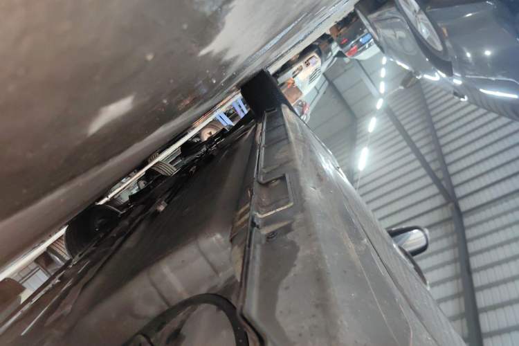 Used FORTHING S500 2016 1.6L CVT Luxury Model Left Side Sill