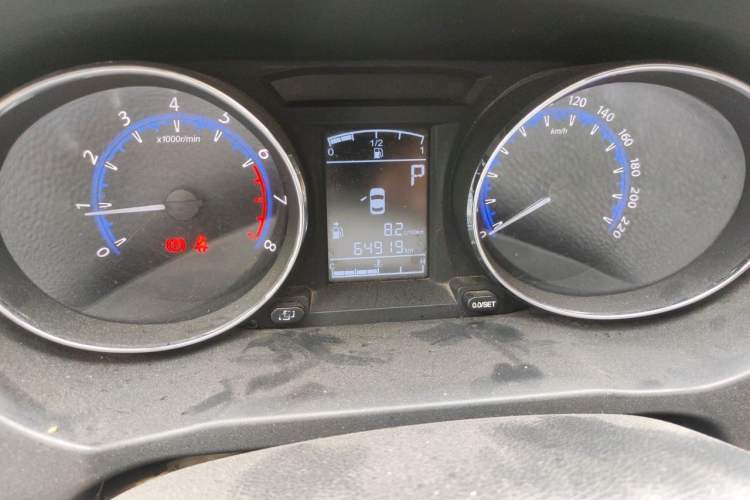 Used FORTHING S500 2016 1.6L CVT Luxury Model Odometer Close Up