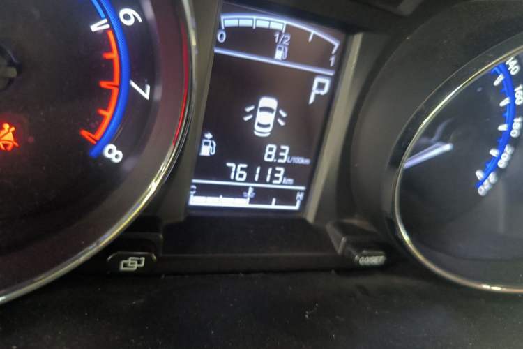 Used FORTHING S500 2016 1.6L CVT Luxury Model Odometer Close Up