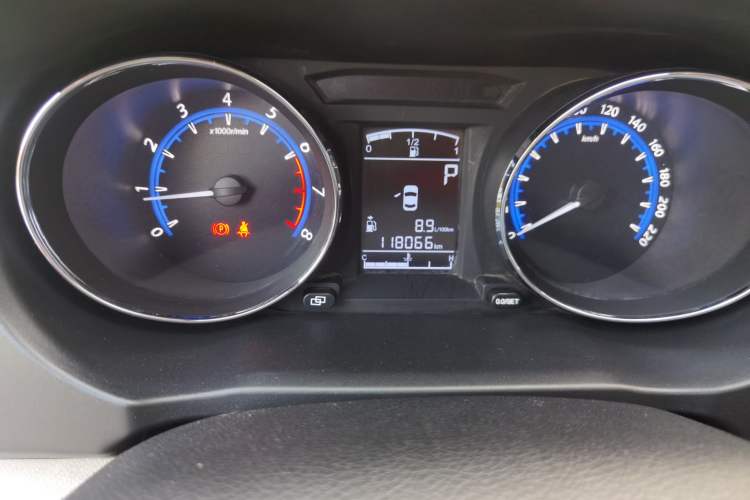 Used FORTHING S500 2016 1.6L CVT Deluxe Model Odometer Close Up