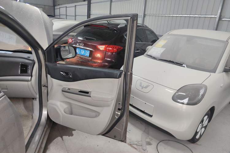 Used FORTHING S500 2016 1.6L CVT Luxury Model Right Front Door Interior