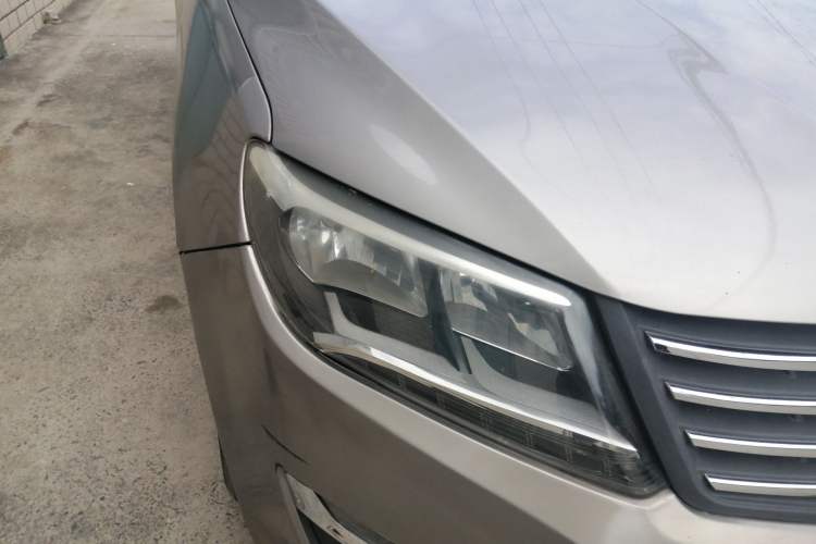 Used FORTHING S500 2016 1.5L Manual Luxury Version II Right Front Headlight