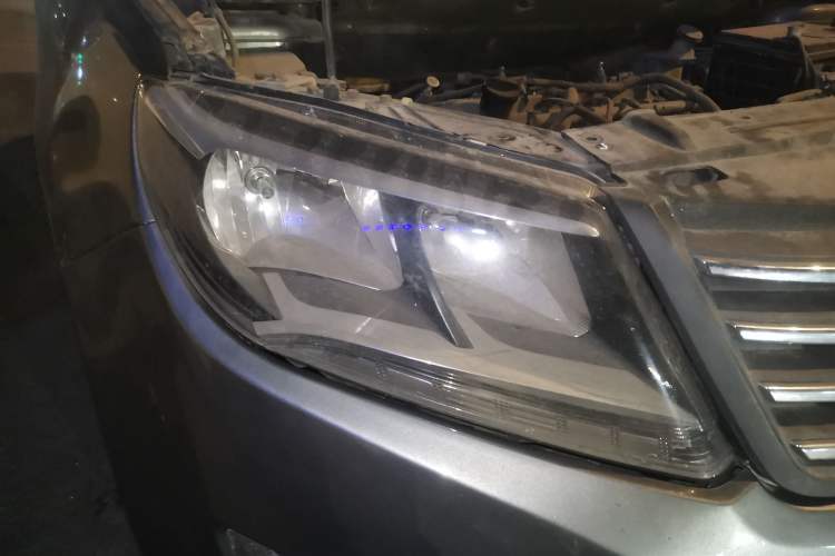 Used FORTHING S500 2016 1.5L Manual Luxury Model Right Front Headlight