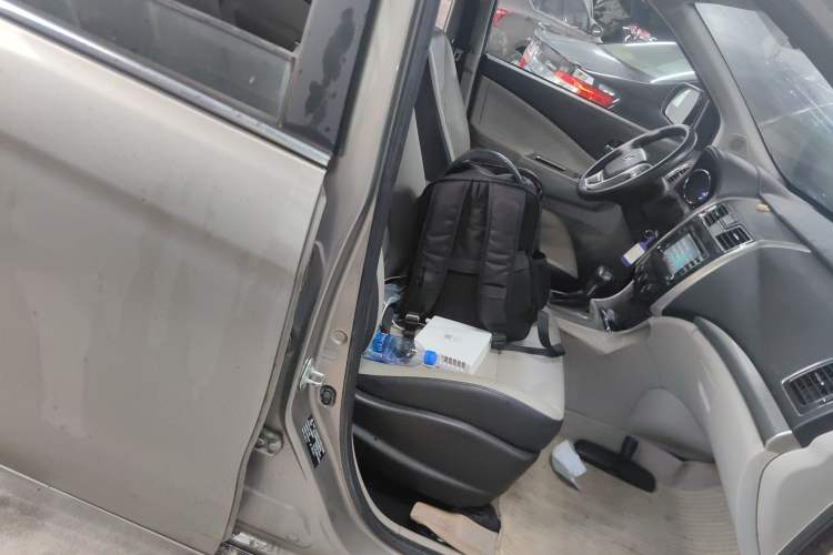 Used FORTHING S500 2016 1.6L CVT Luxury Model Right Front Seat