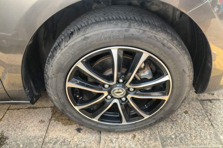 Used FORTHING S500 2016 1.6L CVT Luxury Model Right Front Wheel Hub