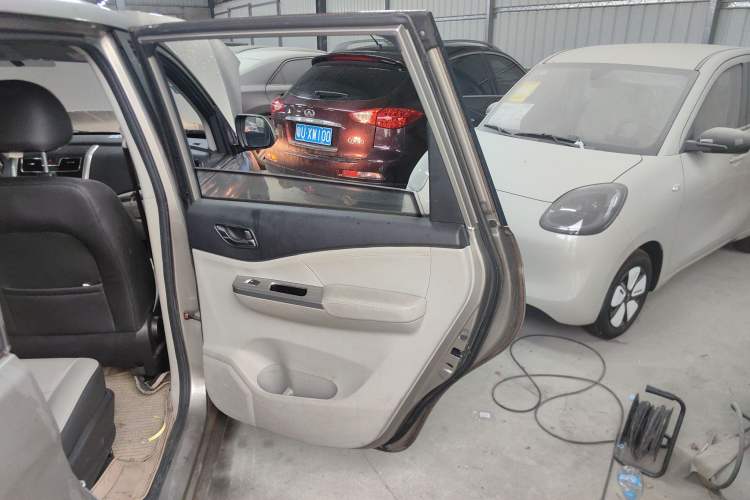 Used FORTHING S500 2016 1.6L CVT Luxury Model Right Rear Door Interior