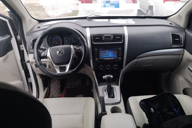 Used FORTHING S500 2016 1.6L CVT Luxury Model Center Console