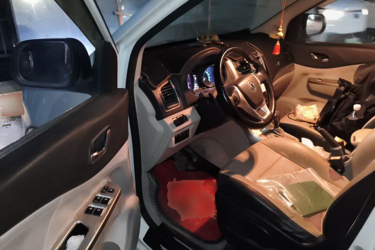 Used FORTHING S500 2016 1.6L CVT Deluxe Model Driver Seat