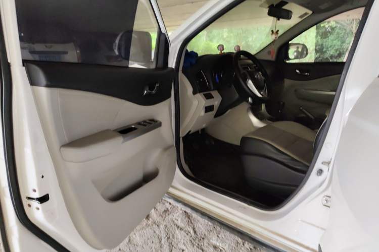 Used FORTHING S500 2016 1.5L Manual Luxury Model Driver Seat