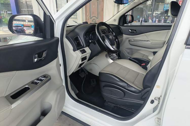 Used FORTHING S500 2016 1.6L CVT Deluxe Model Driver Seat
