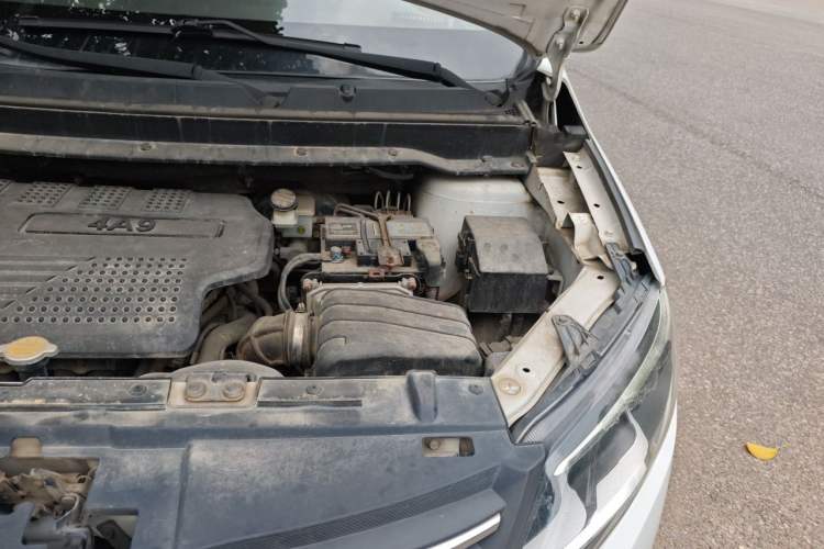 Used FORTHING S500 2016 1.5L Manual Luxury Model Engine Bay Left