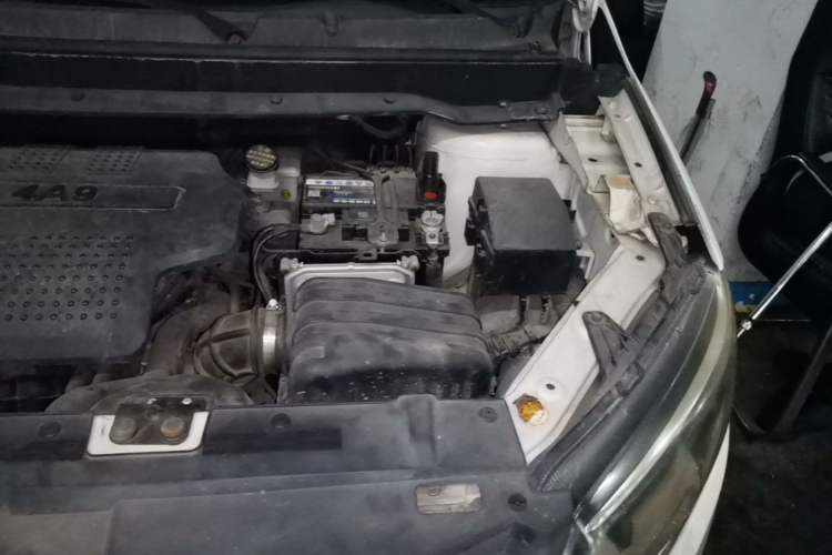 Used FORTHING S500 2016 1.5L Manual Luxury Version II Engine Bay Left