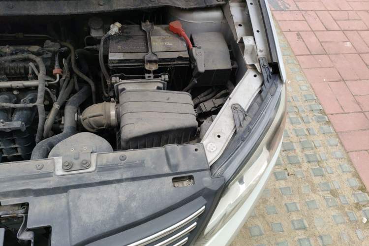Used FORTHING S500 2016 1.6L Manual Luxury Model Engine Bay Left