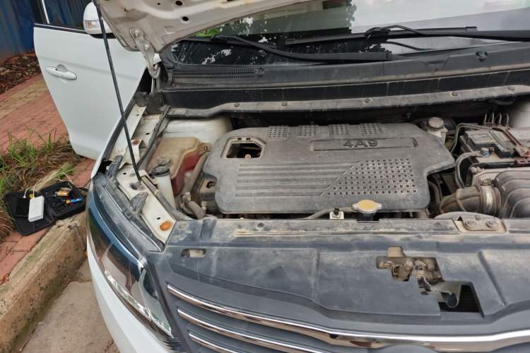 Used FORTHING S500 2016 1.5L Manual Luxury Model Engine Bay Right