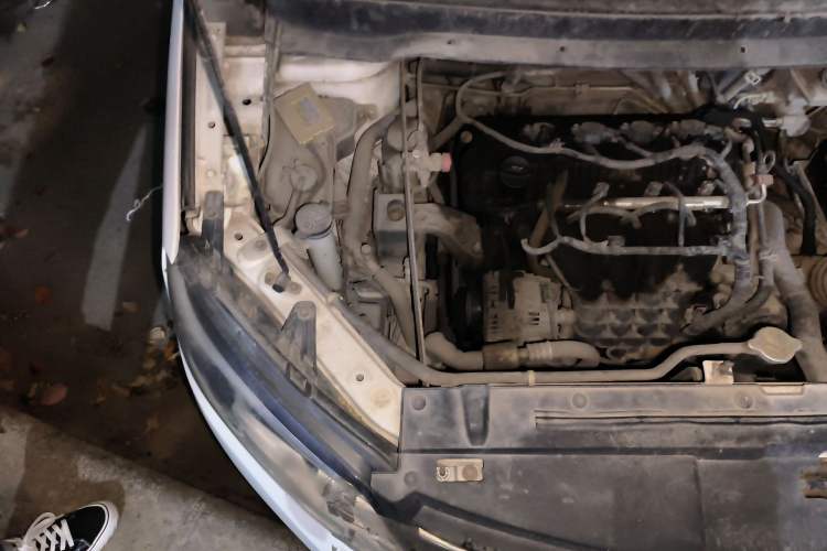 Used FORTHING S500 2016 1.5L Manual Luxury Version II Engine Bay Right