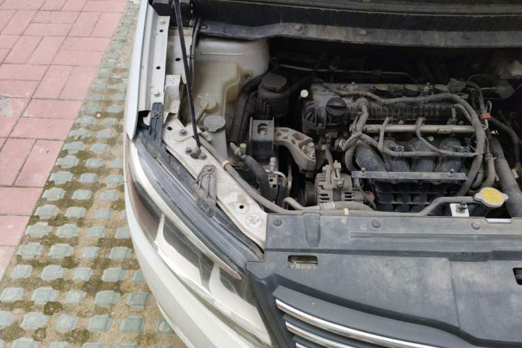 Used FORTHING S500 2016 1.6L Manual Luxury Model Engine Bay Right
