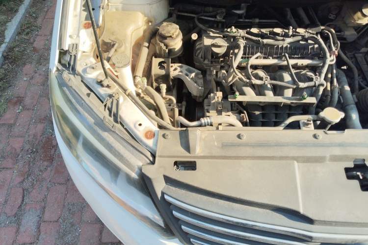 Used FORTHING S500 2016 1.6L Manual Luxury Edition Engine Bay Right