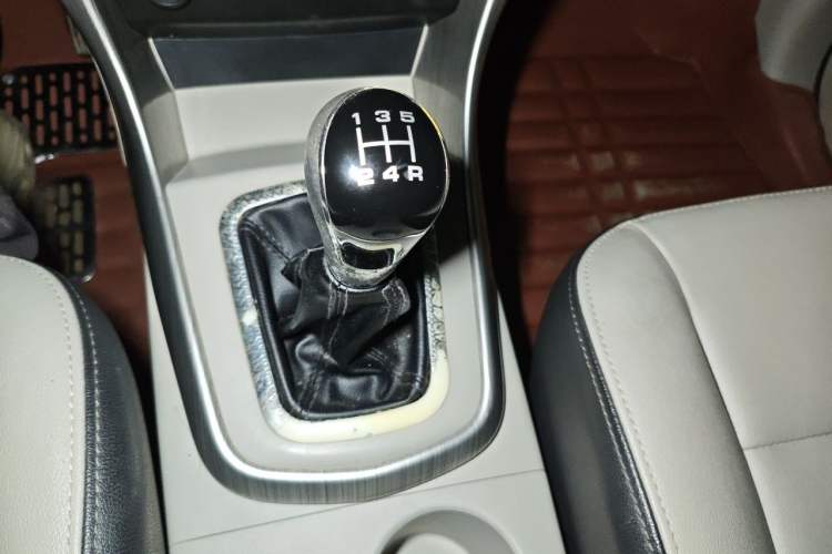 Used FORTHING S500 2016 1.5L Manual Comfort Model Gear Lever